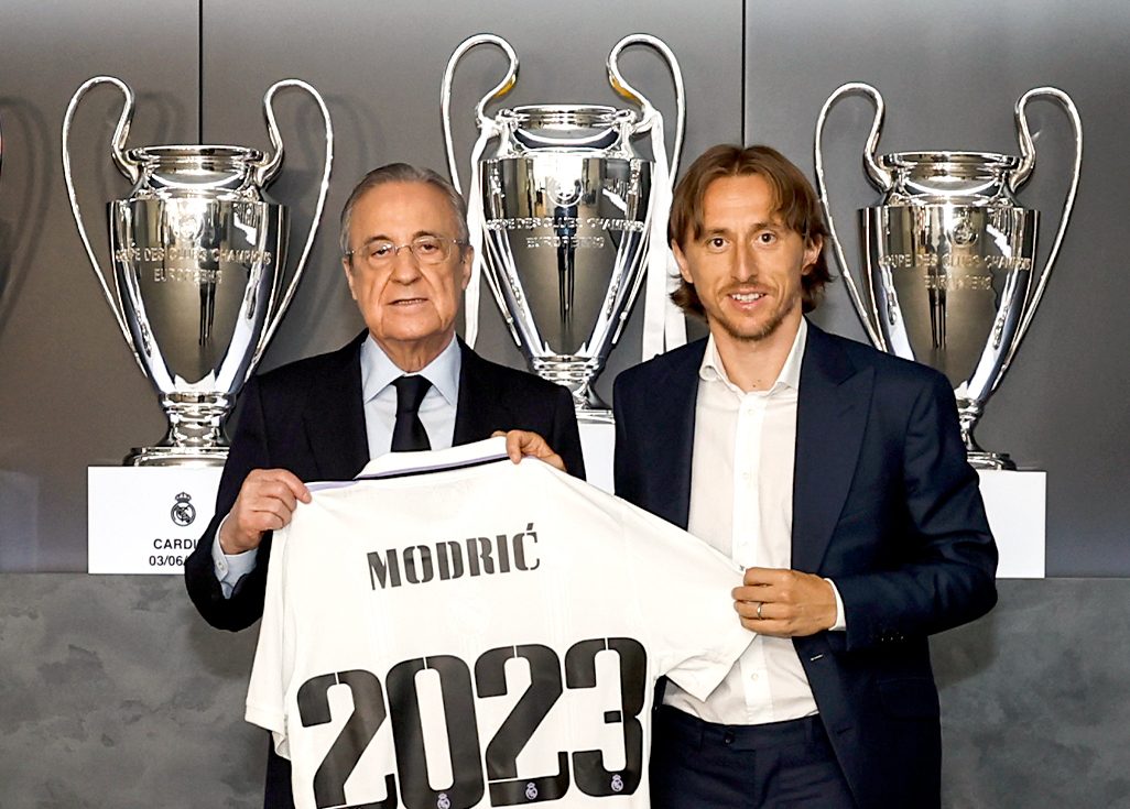 رسمياً .. ريال مدريد يعلن التجديد لمودريتش 1 رسمياً .. ريال مدريد يعلن التجديد لمودريتش